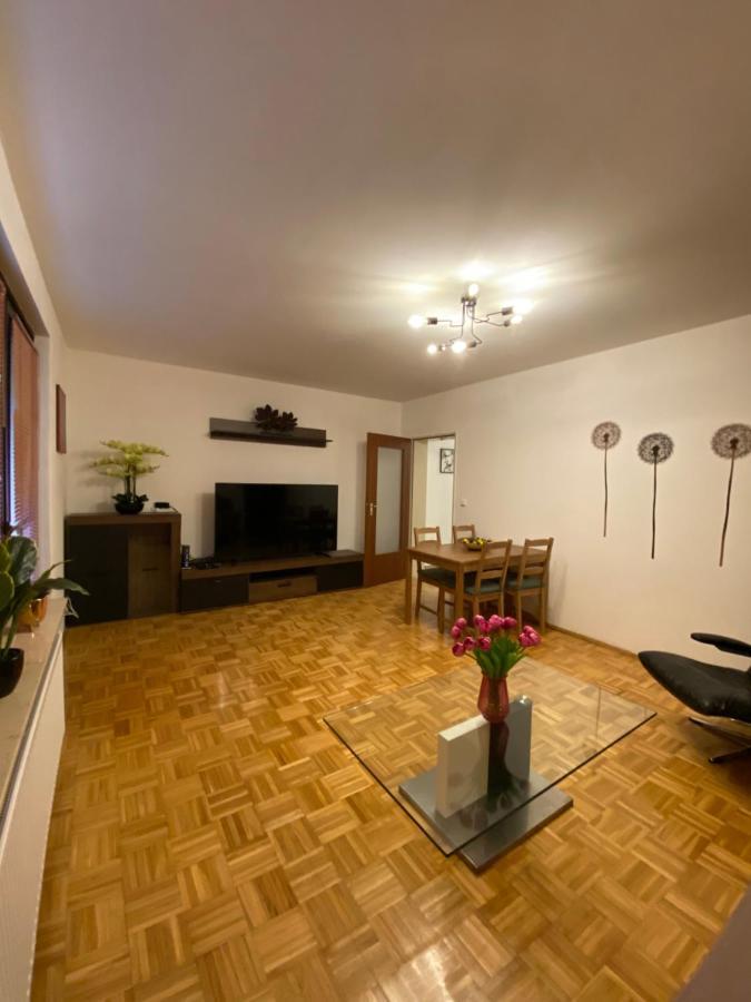 Apartment In Uninaehe Lubeck Exterior photo